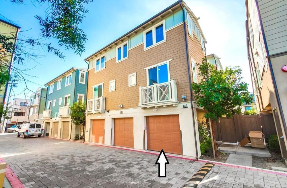 Bayside Cove 4 *